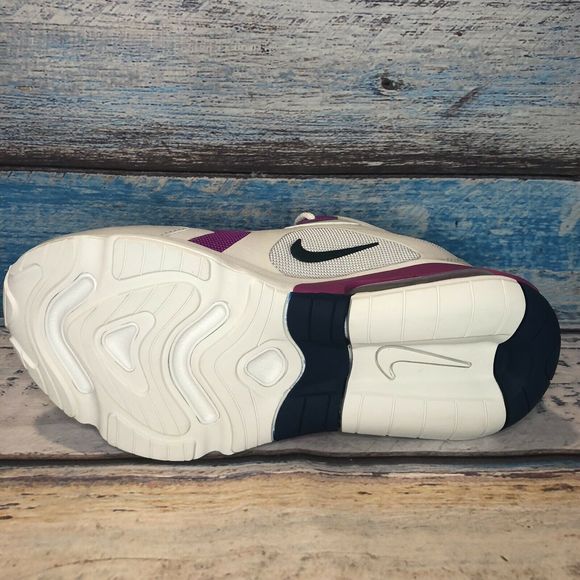 Nike Women’s Air Max 200 CI3867-001 US 9 M - Picture 6 of 12